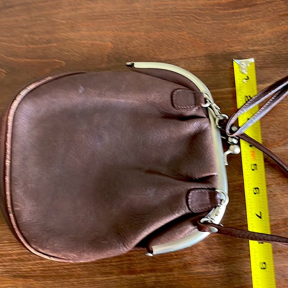 Vintage Brown Leather Crossbody or Large Clutch Excellent Condition - Picture 3 of 5